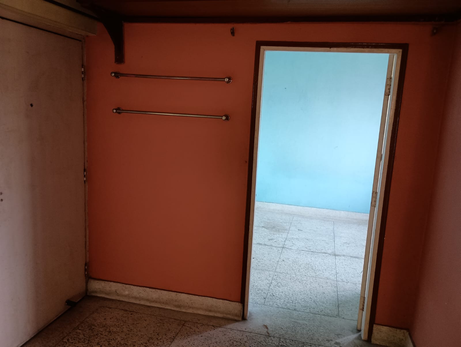 Gariya, Rongkol More, 2 BHK